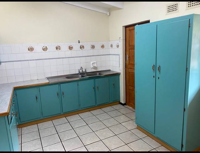 3 BEDROOM HOUSE TO LET IN CLARENDON